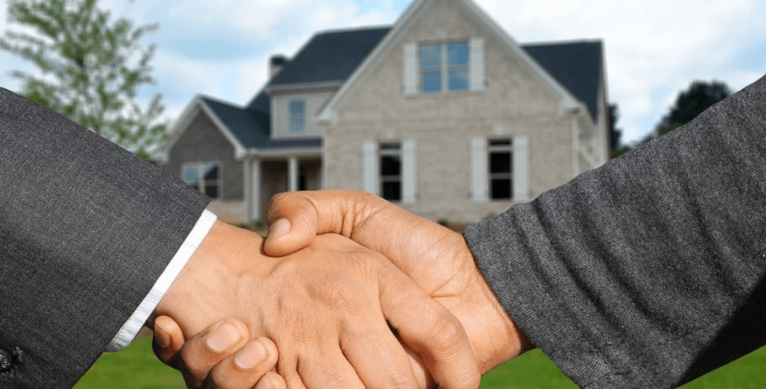 How to Become an Estate Agent in the UK