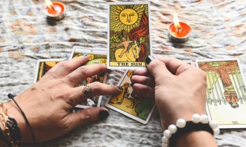 How Do Tarot Readings Work | UK Business Magazine